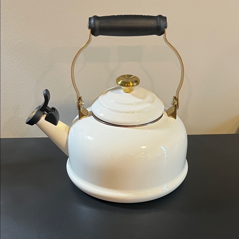 Le Creuset White and Gold Whistling Kettle